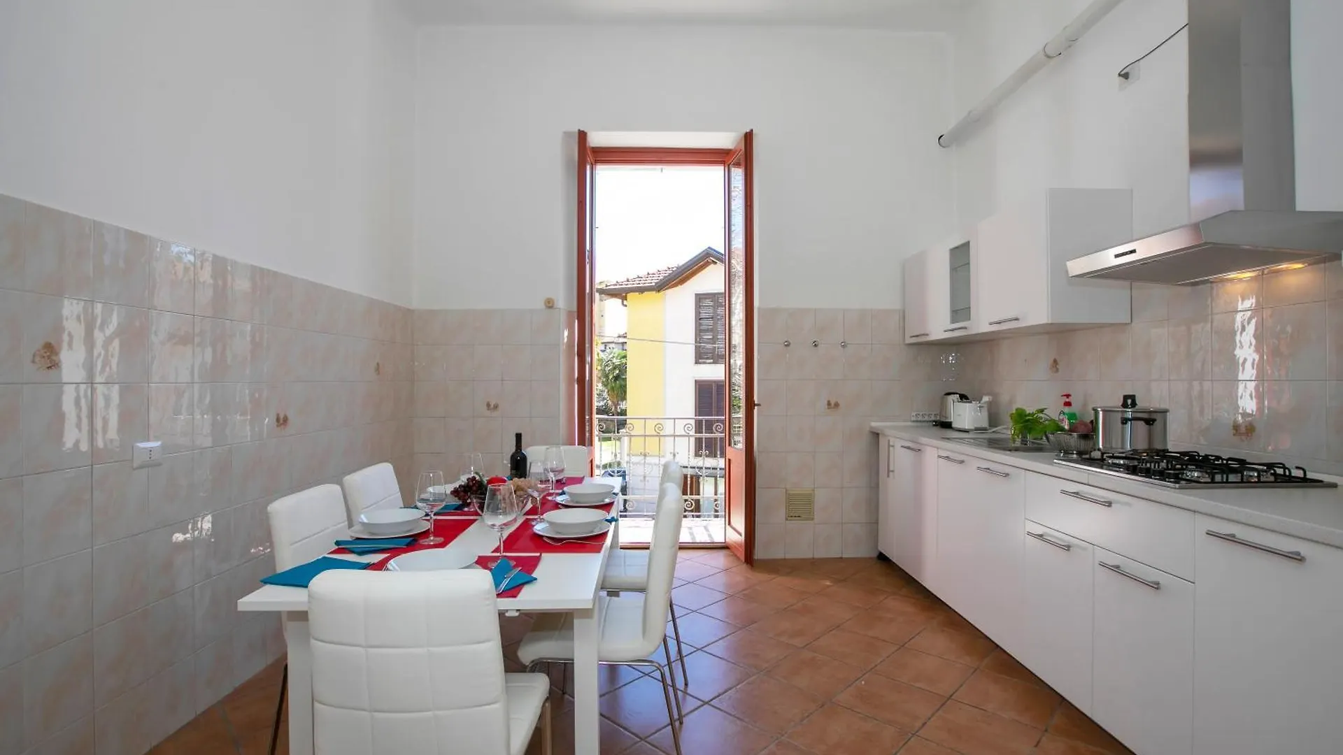 Ferienwohnung Residenza Gardenia Luino Italien